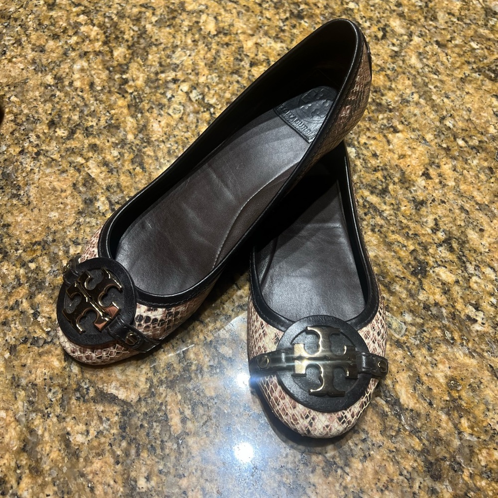 Tory Burch Black and Cream Loafers